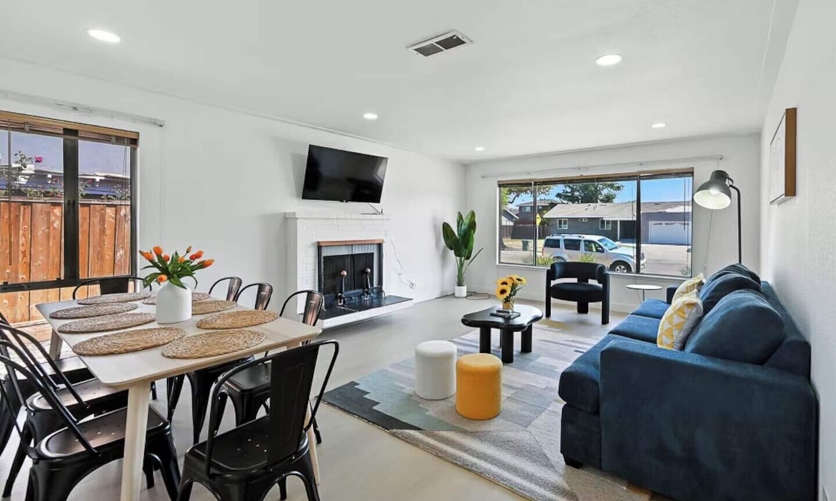 Newark House | New3BR! Modern house - Spacious Backyard - Games