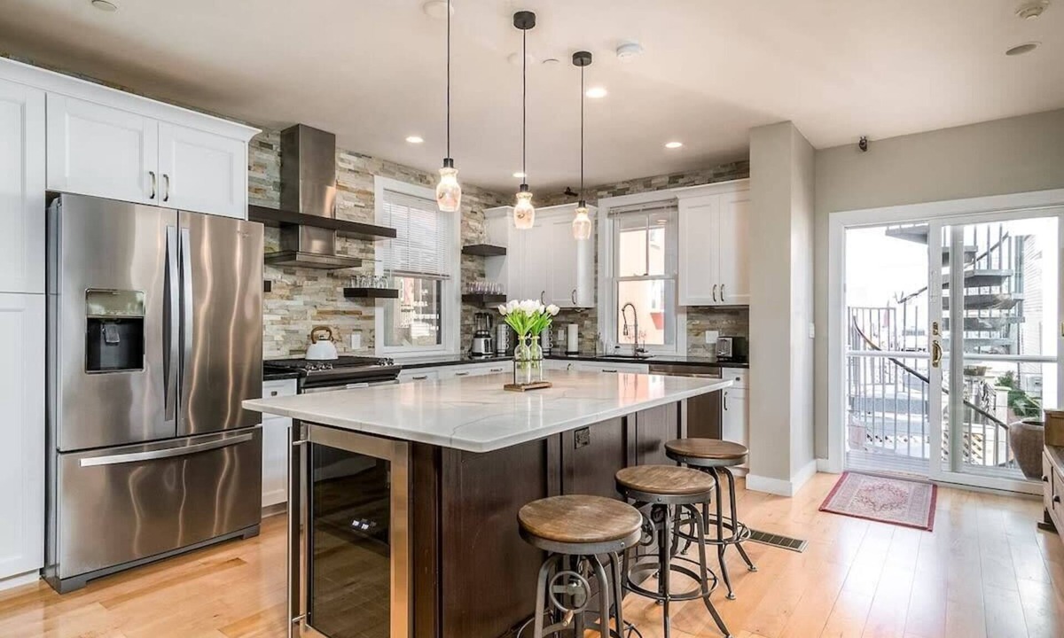 Newburyport Condo | Newburyport Urban Loft Steps to Waterfront