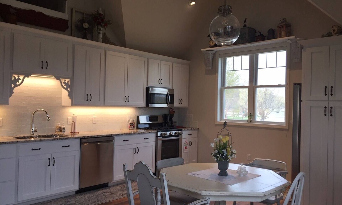 Harpers Ferry Apartment | Newer, spacious and clean cottage with river view!