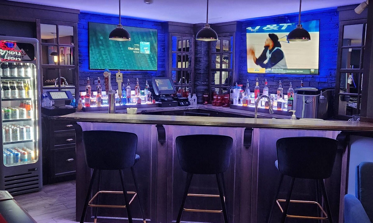 Conception Bay South Hotel | Newfound Inn & Suites