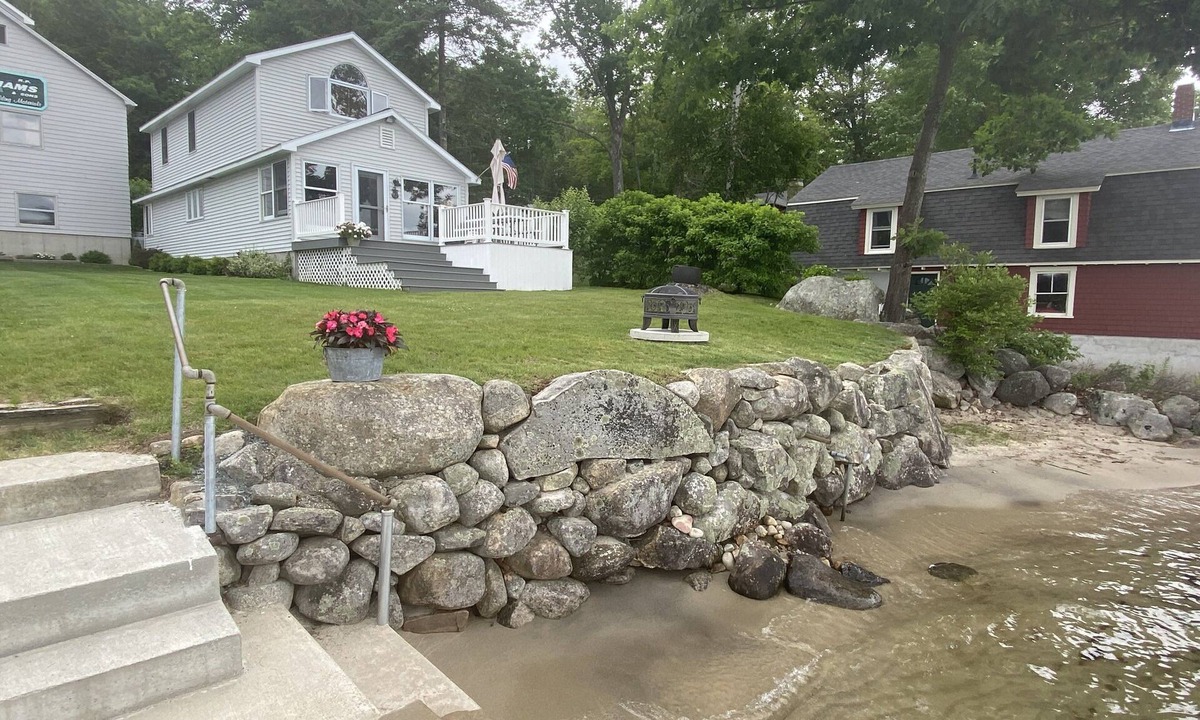 Bristol House | Newfound Lakefront Cottage - 2026 Summer openings!