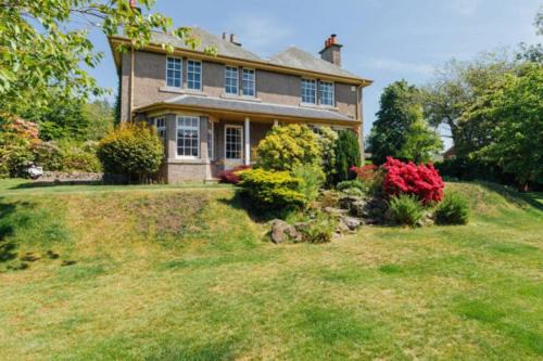 Dalavich House | Newholme House