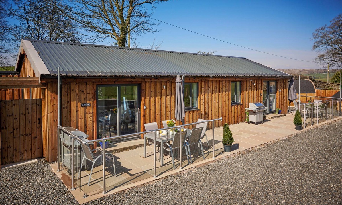 Natland Cabin | Newlands Farm Stables