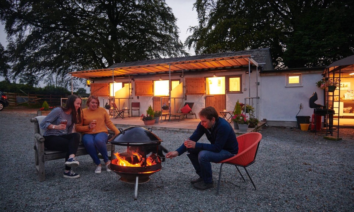 Natland House | Newlands Farm Stables - Stable 1,2,3 group Booking