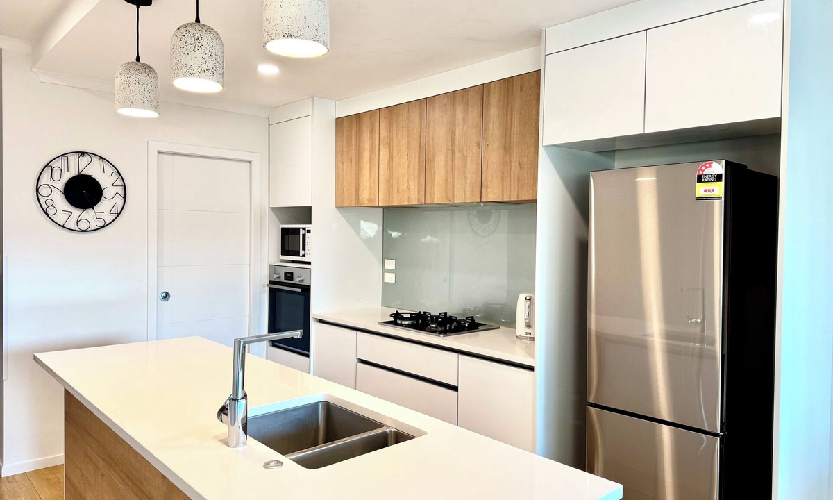 Hamilton House | Newly Built 3 BDMs Besides Chartwell Shopping Mall