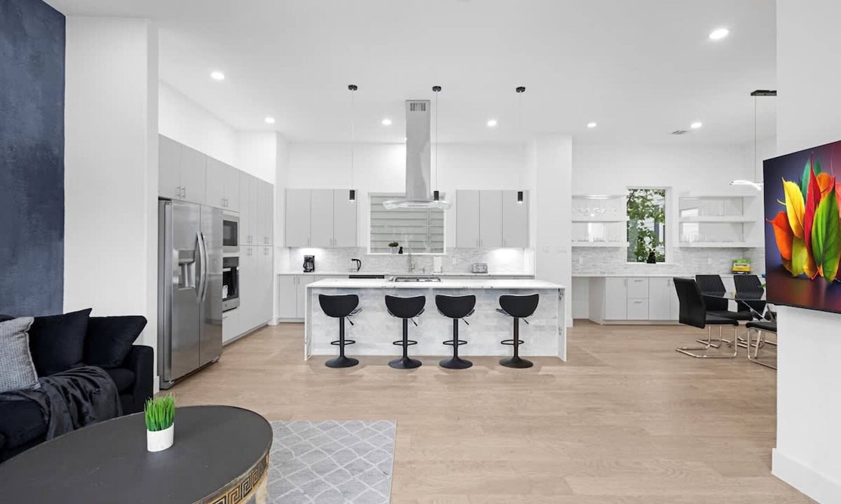 South Central Houston House | Newly Built Modern 3 Bedroom Houston Home