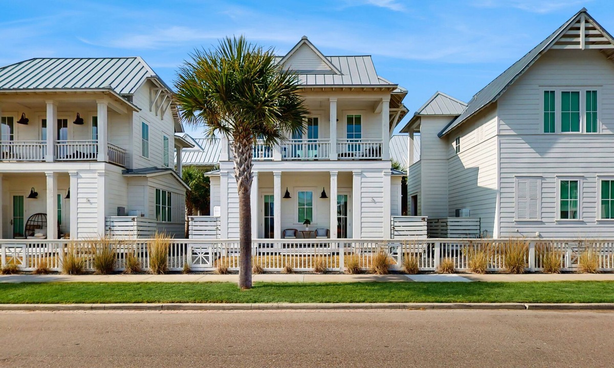 Port Aransas Cabin | Newly built serene island home w/shared pool, golf on-site, & beach access