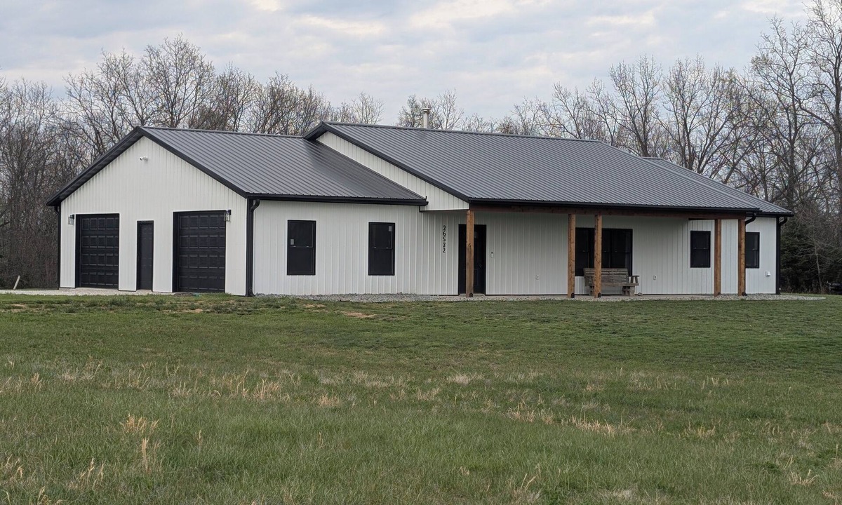 Monroe City House | Newly Built Shouse Near Mark Twain Lake!