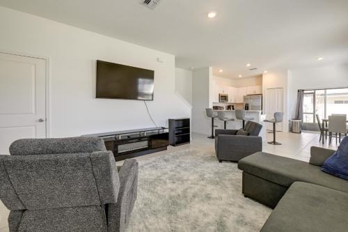 Ruskin House | Newly Built Townhome 8 Mi to Manatee Viewing Ctr!