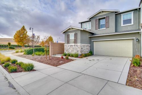 Tracy House | Newly Built Tracy Home with Backyard and Pool Access!