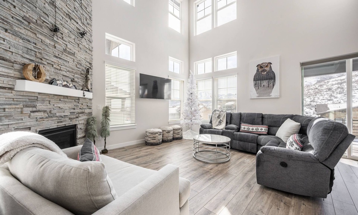 Deer Mountain House | Newly constructed 4 bedroom in Deer Springs.