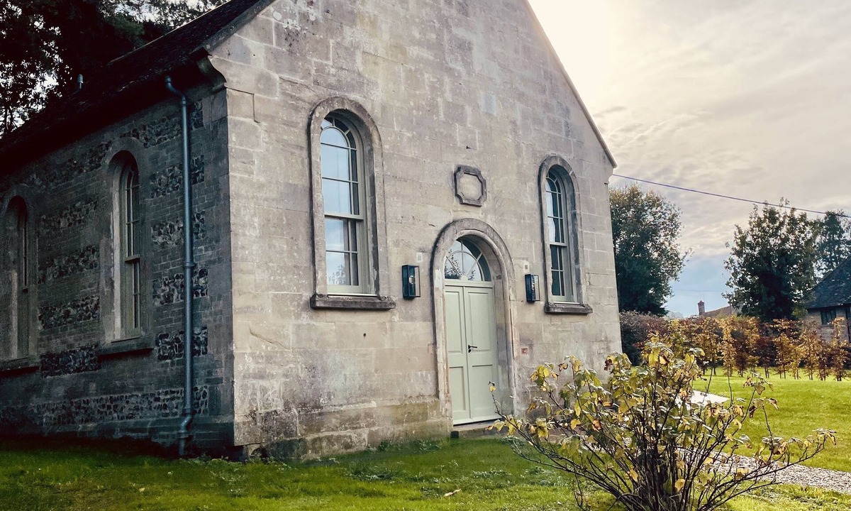 Motcombe Cottage | Newly converted, hilltop Chapel