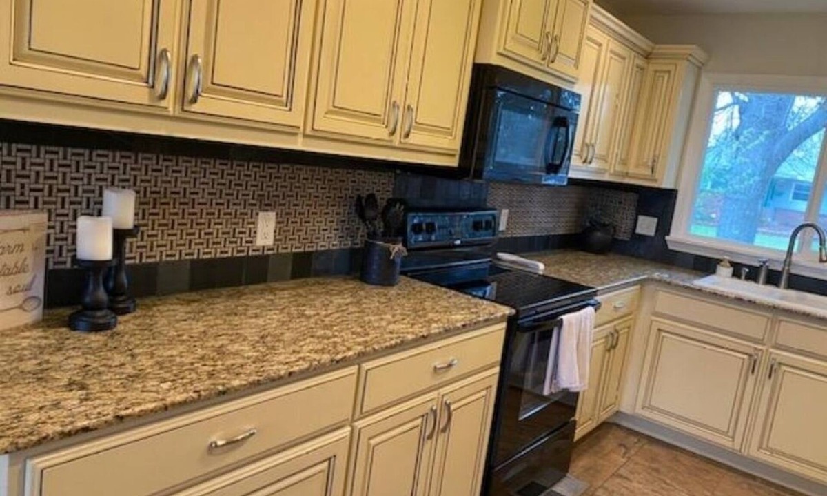 Muskogee House | Newly Furnished 3BR/1.5 Bath Cozy Home