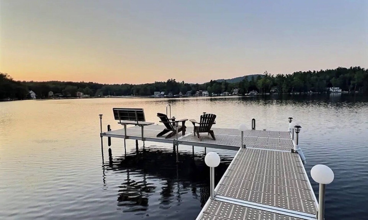 Mount Sunapee House | Newly Listed 5-bedroom Lakefront house minutes from Mount Sunapee