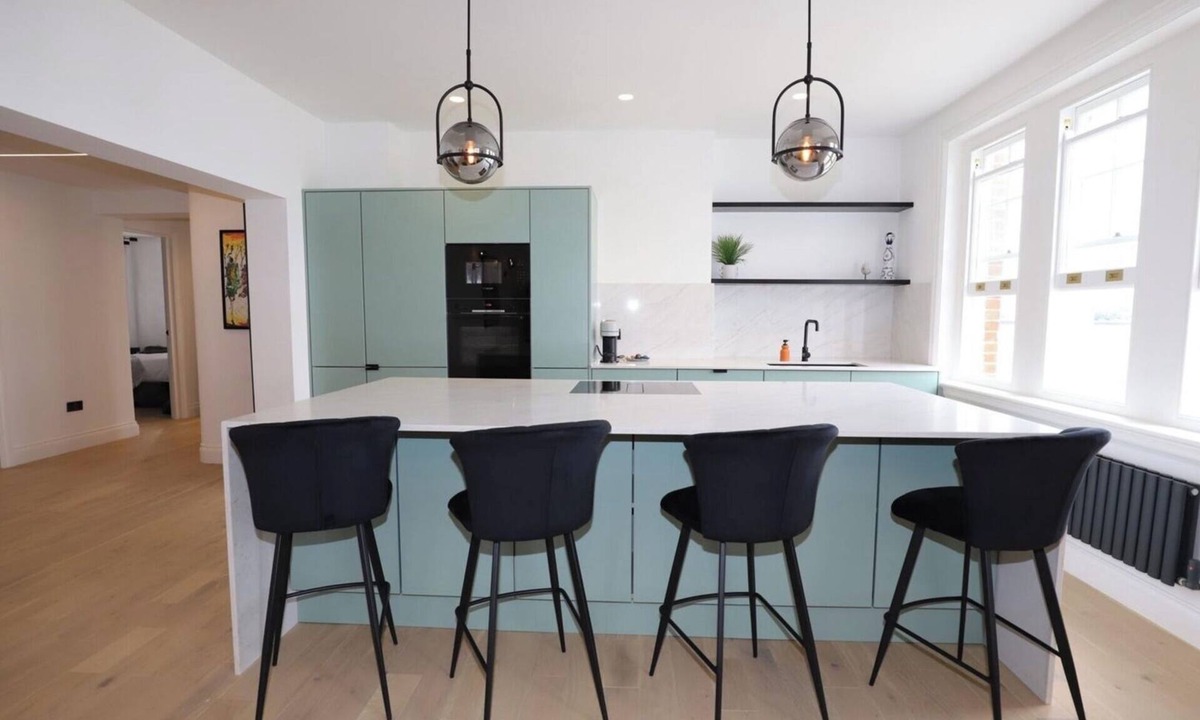 Canary Wharf Apartment | Newly Refurbished w/River Views