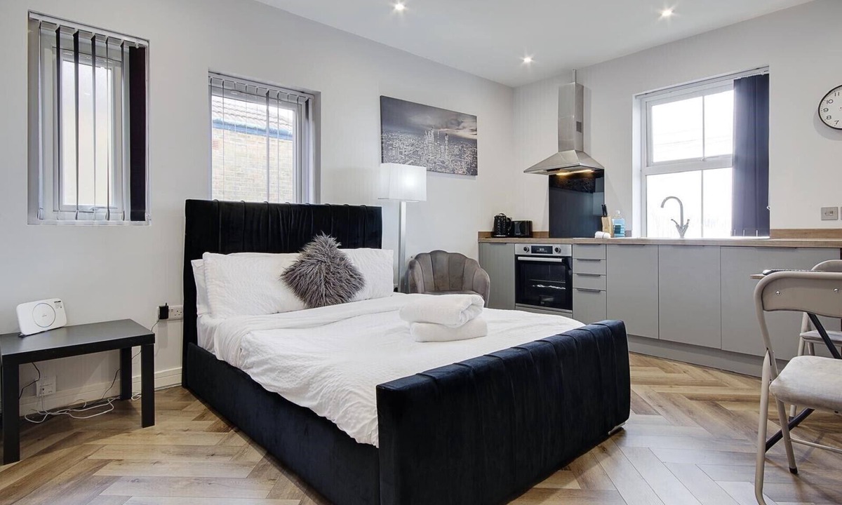 Bournemouth Apartment | Newly Refurbished Modern Studio