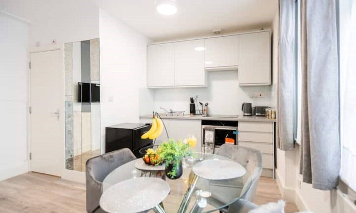 Kensal Green Apartment | Newly refurbished Studio in Kensal green