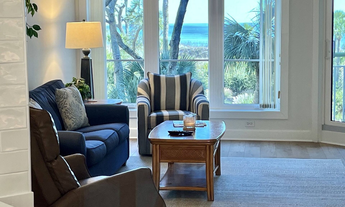 Palmetto Dunes Villa | Newly Remodeled! Luxury Oceanfront with 2 BeachBikes, Beach Chairs and Umbrella