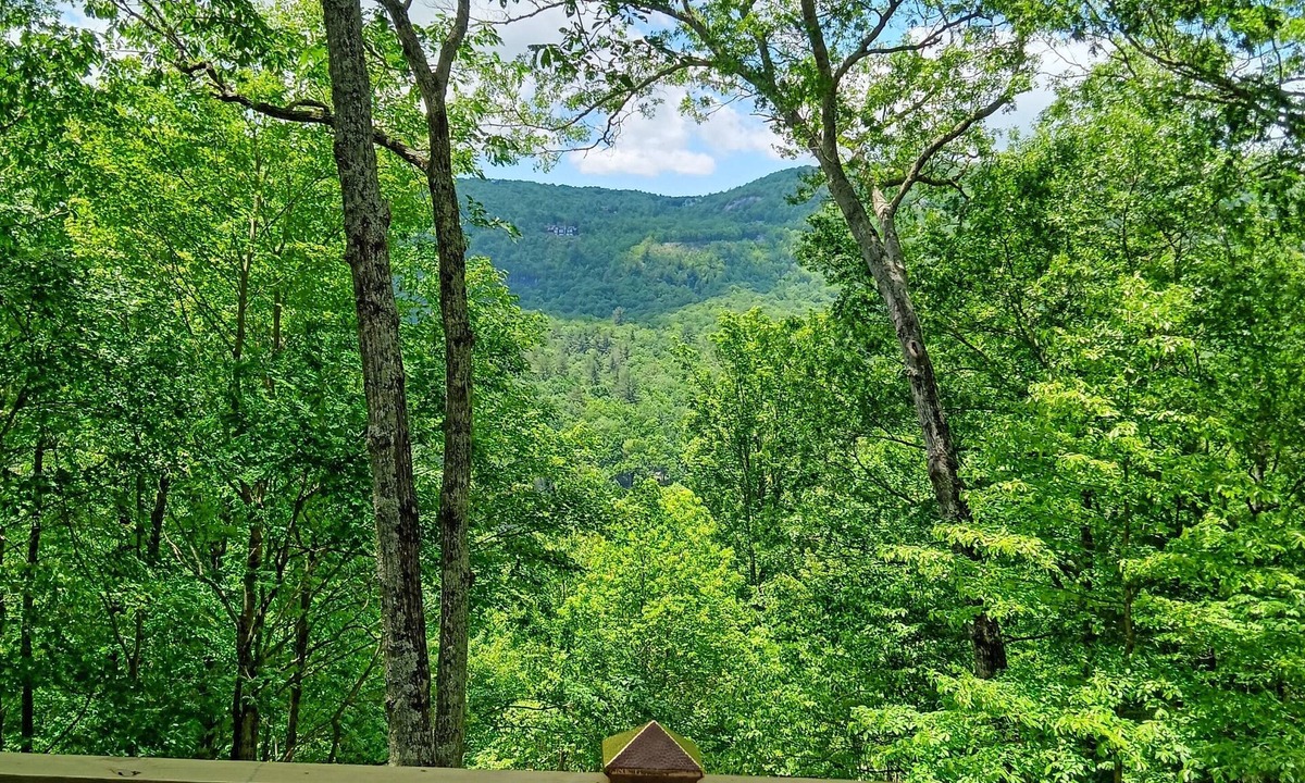 Lake Toxaway House | Newly remodeled 3-bedroom house with private hot tub, in welcoming Lake Toxaway.