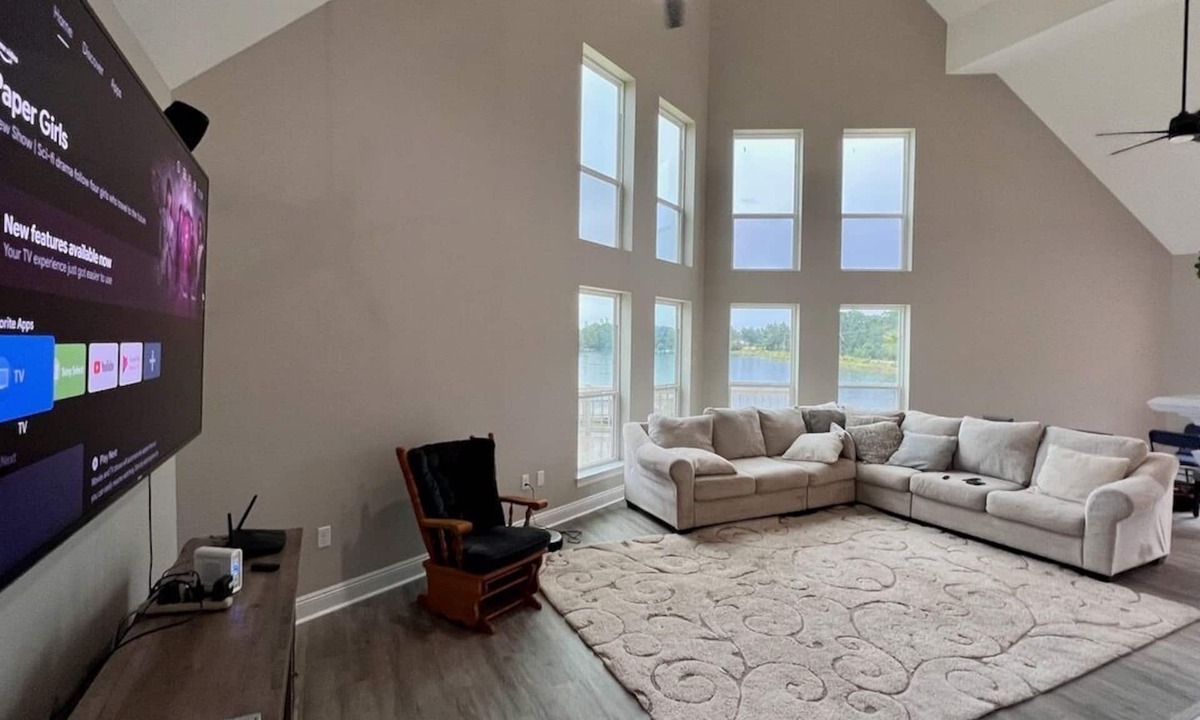 Saucier House | Newly remodeled house on the lake! Private beach! Near the Gulf of Mexico
