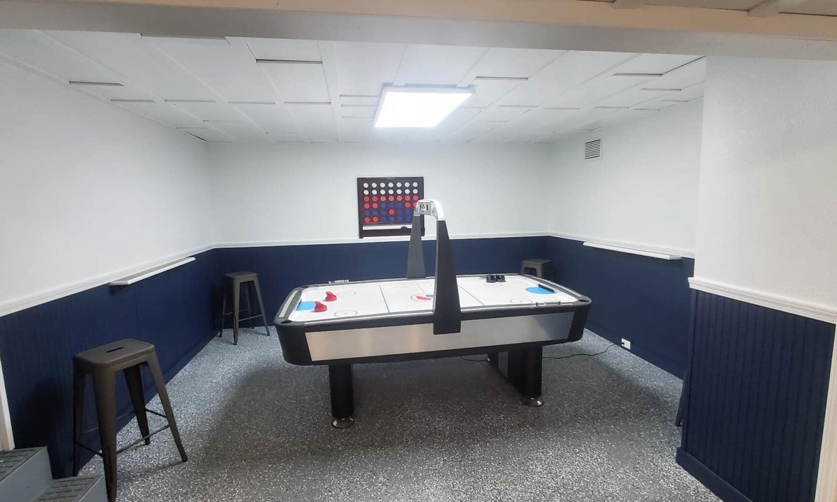 Byrdstown House | Newly Remodeled House with Game Room