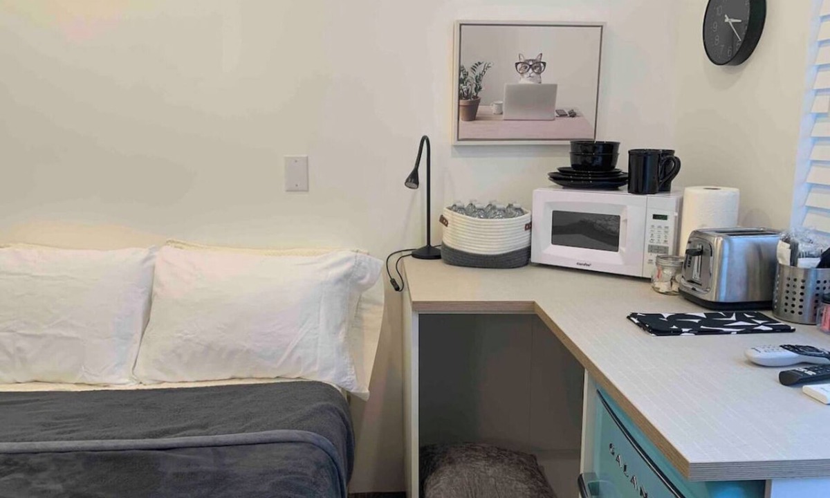 Pittsburg Apartment | Newly Remodeled Micro Apt!