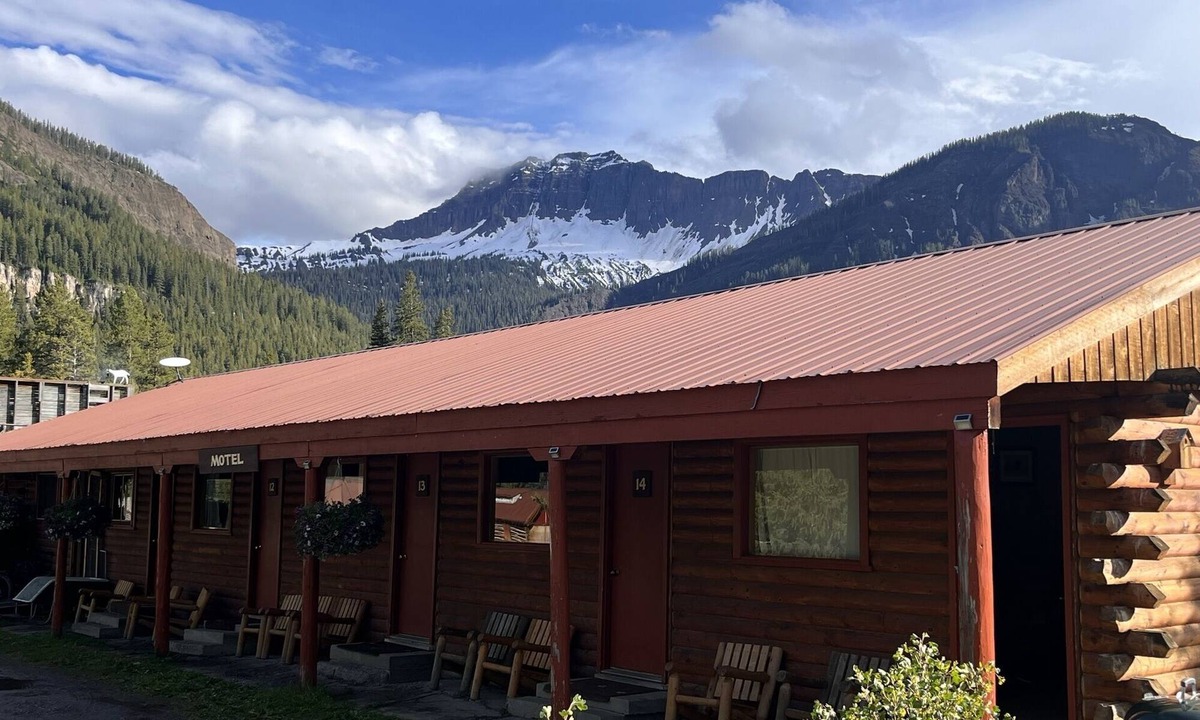 Cooke City-Silver Gate Hotel | Newly Remodeled Motel Room with 1 Queen Bed, Bathroom with shower. Mini Fridge, Coffee Maker. Situated close to the General Store in Silver Gate, MT