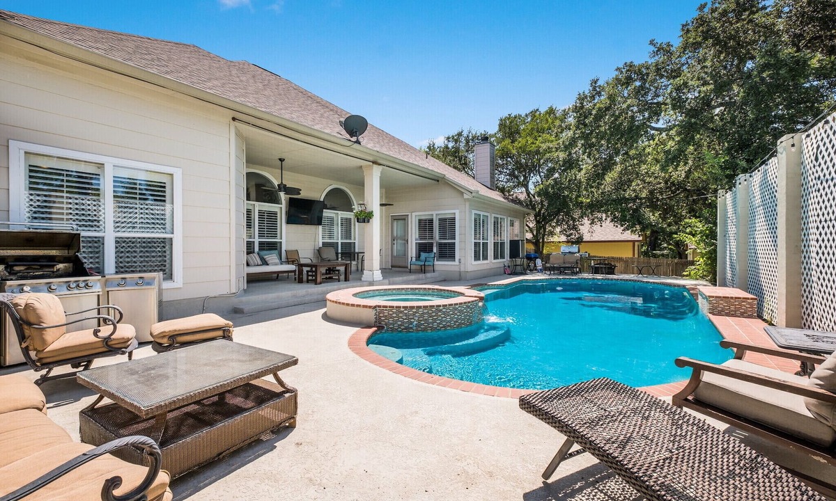 Wetmore House | NEWLY REMODELED! One Story with POOL and Hot Tub