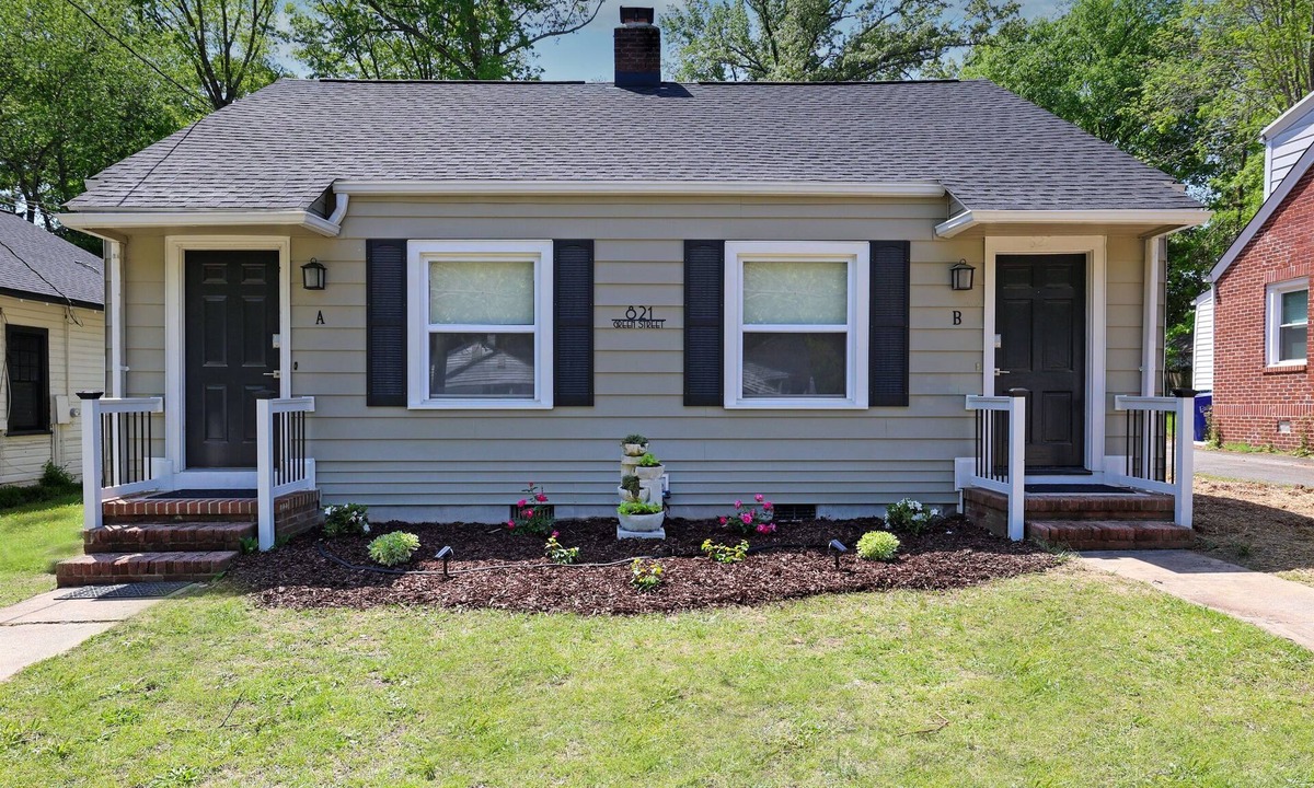 Durham House | *Newly Renovated* 1 BR Bungalow near DT Durham