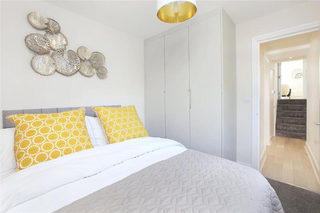 Latchmere Apartment | Newly Renovated 2 Bed Clapham Junction