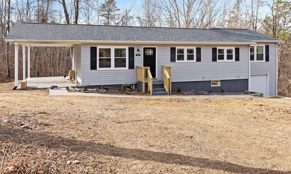 Buchanan House | Newly Renovated 2BR/2BA Home. Near Buchanan