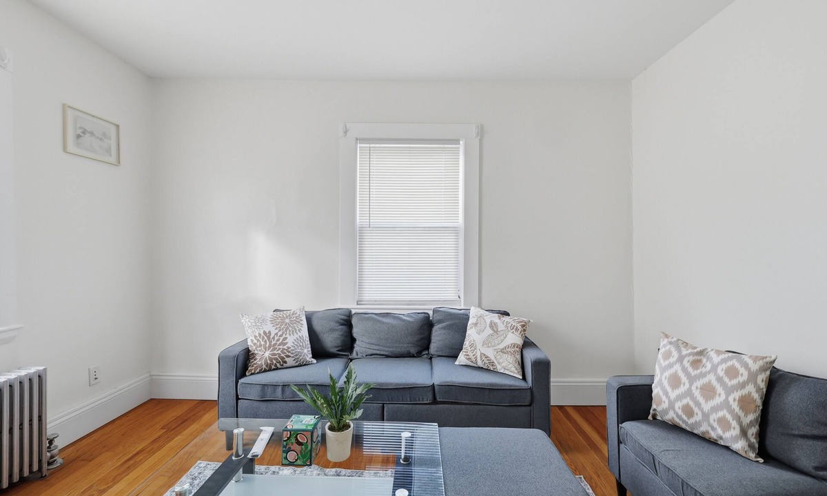 Nonantum Apartment | Newly Renovated 3Br Apt Near Boston + Parking