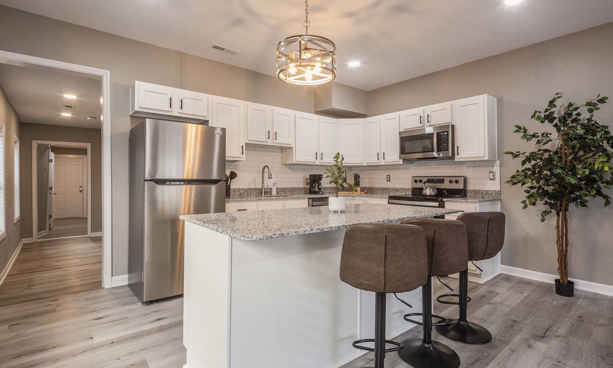 Smoketown Jackson House | Newly renovated 4BR CozySuites