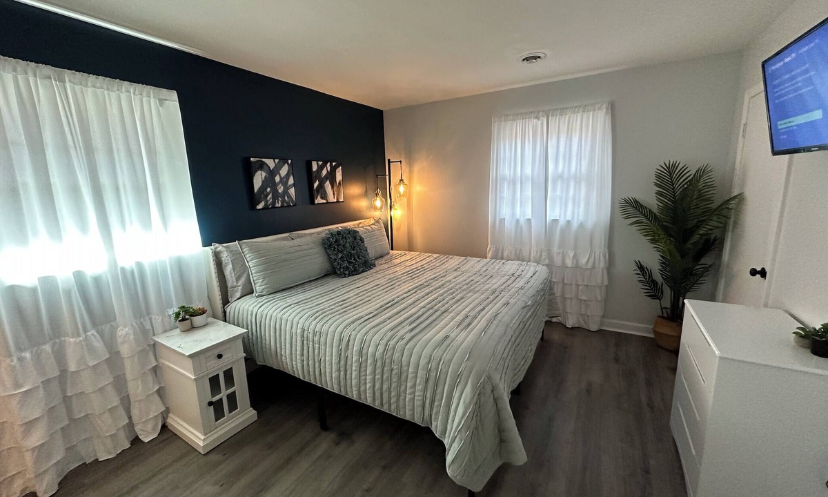 Durham House | Newly Renovated - 5minutes/Downtown