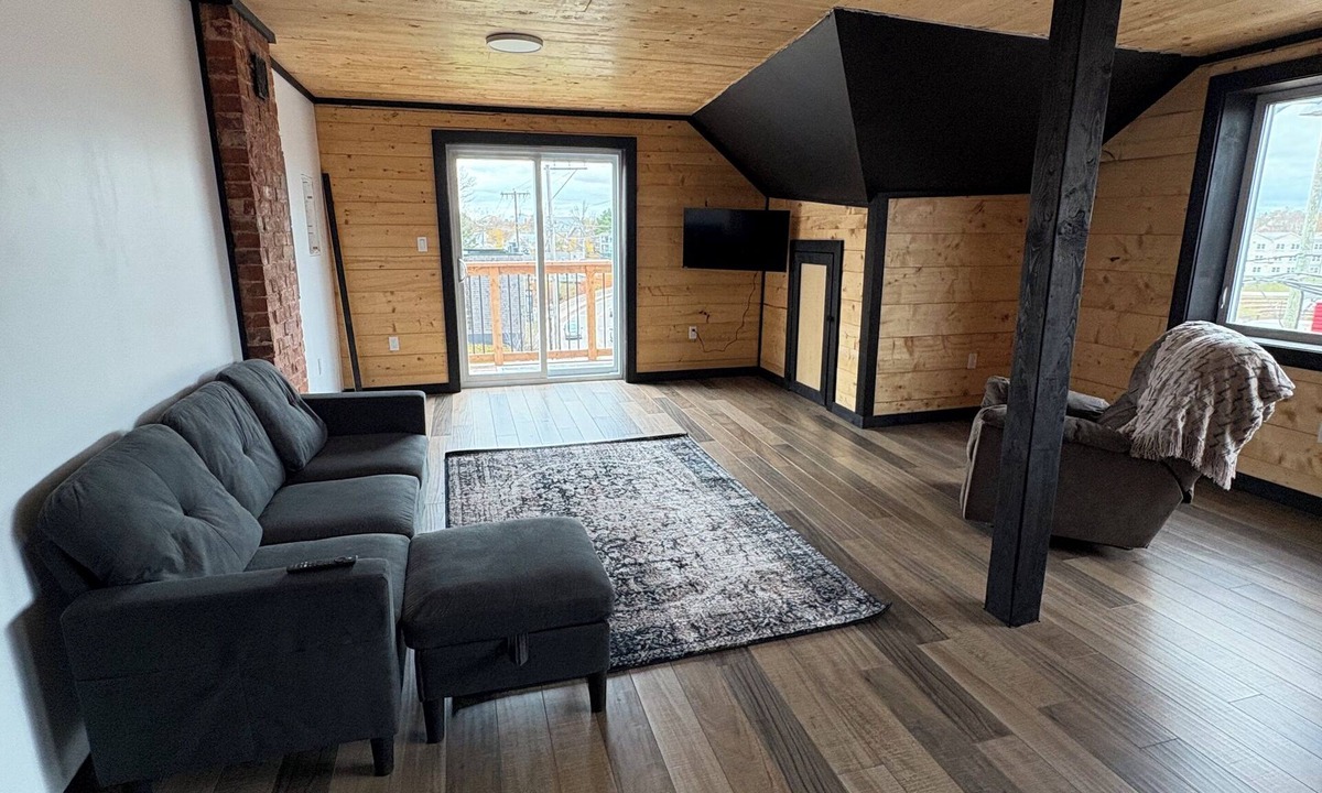 Montague Apartment | Newly renovated apartment in the heart of Montague!