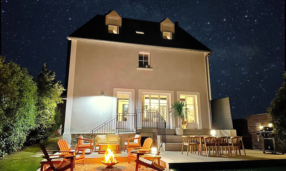 Saint-Lunaire House | Newly Renovated Beach Home near Dinard & St. Malo!