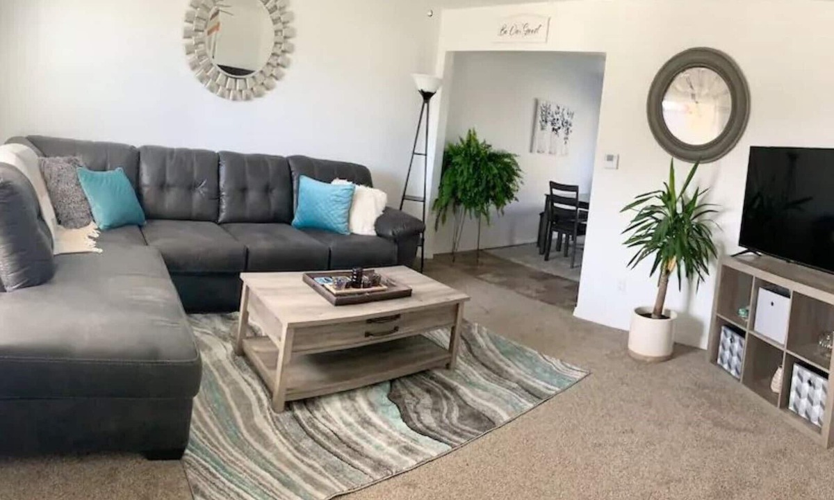 Davenport House | Newly Renovated, Beautiful Three-Level Townhome