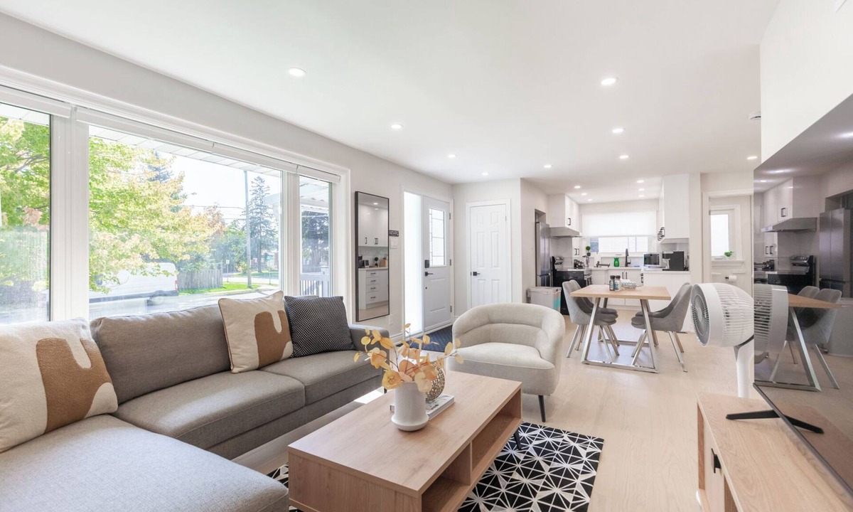 Richmond Hill House | Newly renovated 3 bedroom bungalow, charming & convenience