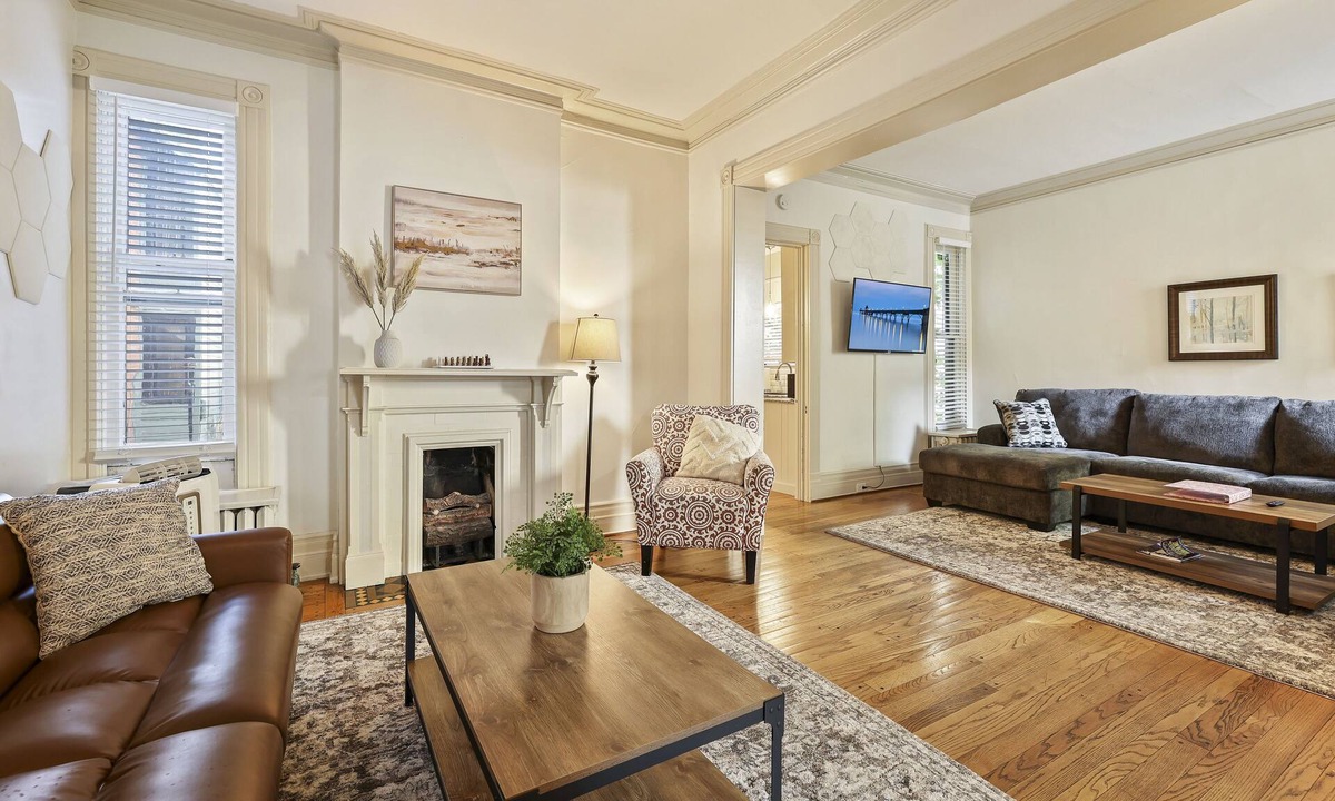 Allentown House | Newly Renovated, Charming Downtown Buffalo Home + Free Parking