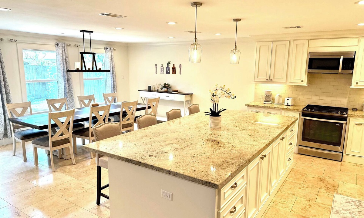 Memorial City House | Newly Renovated Home, Centrally Located, Sleeps 10