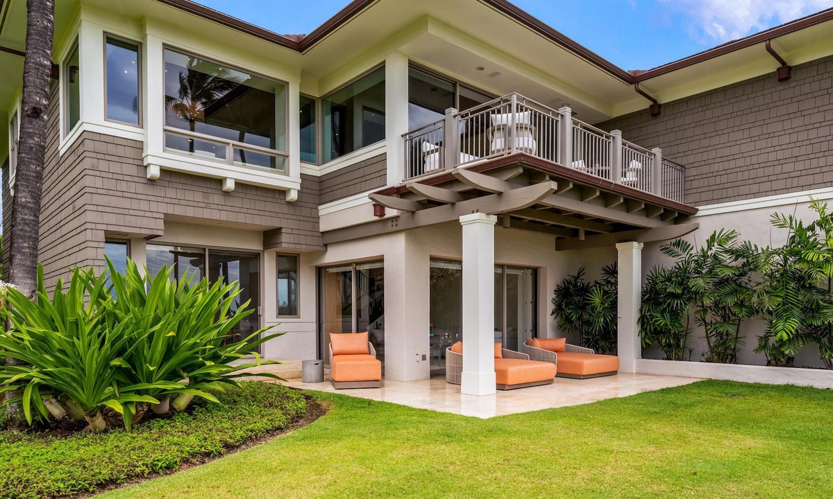 Kaupulehu Condo | Newly renovated Hualalai Palm Villa -15th hole - 2 Golf Carts