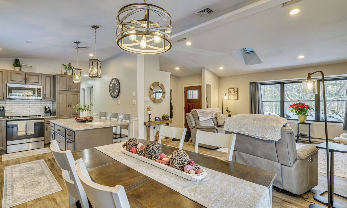 Saylorsburg House | Newly Renovated! Peaceful Saylorsburg Home