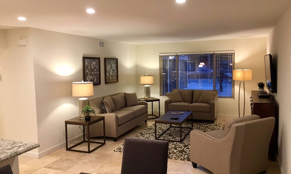 Park West Condo | Newly Renovated Residence In Heart Of Bankers Hill/Hillcrest/Balboa Park
