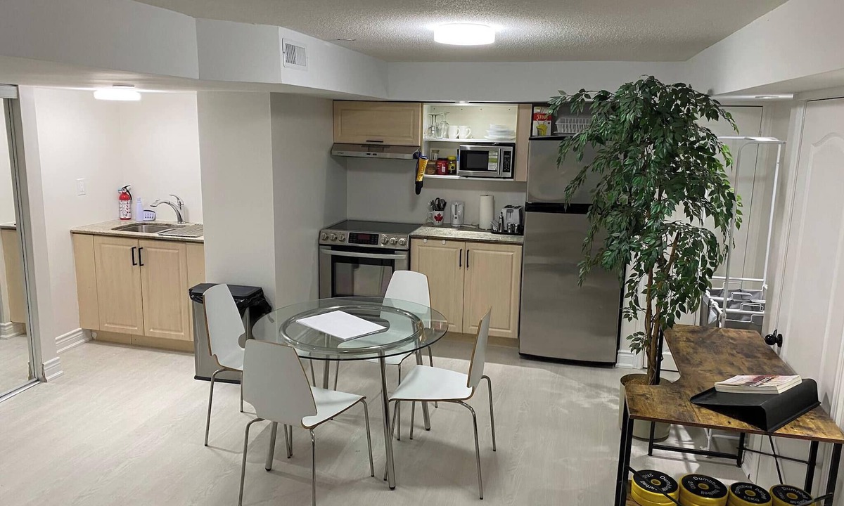 Meadowvale Village Apartment | Newly Renovated Two Bedroom Apartment