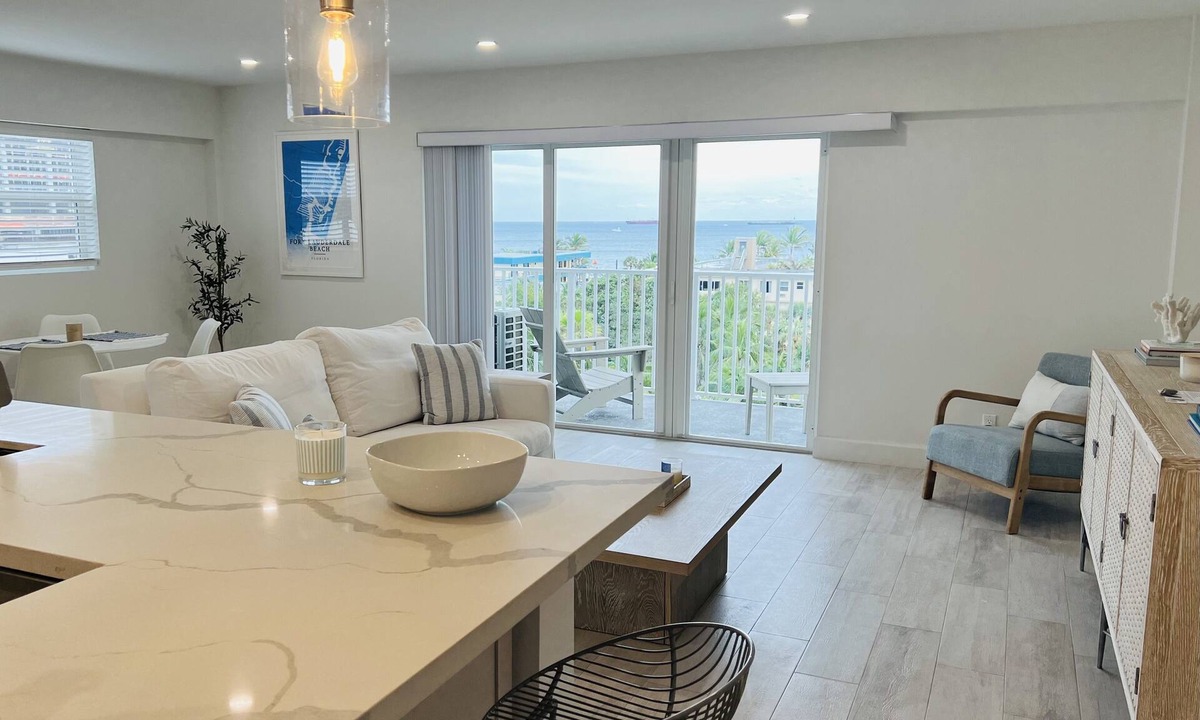 Central Beach Condo | Newly renovated, Central Beach, Ocean views