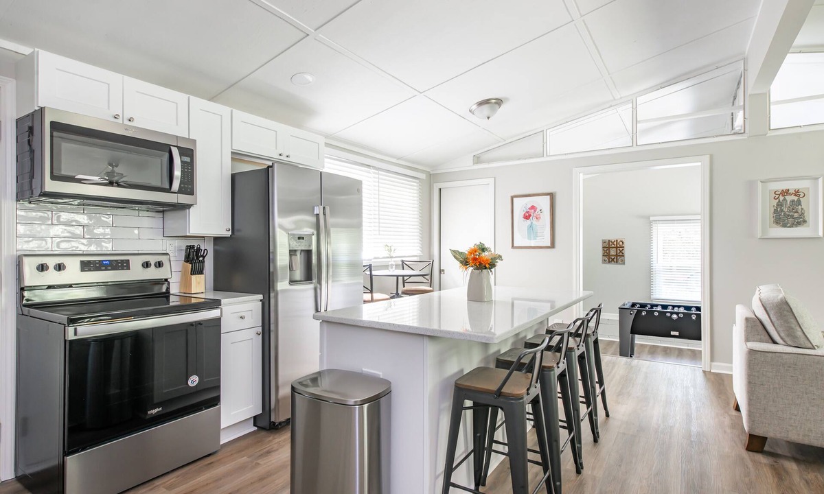 Woodstock House | Newly Renovated Woodstock Cottage - Great location- Pet Friendly