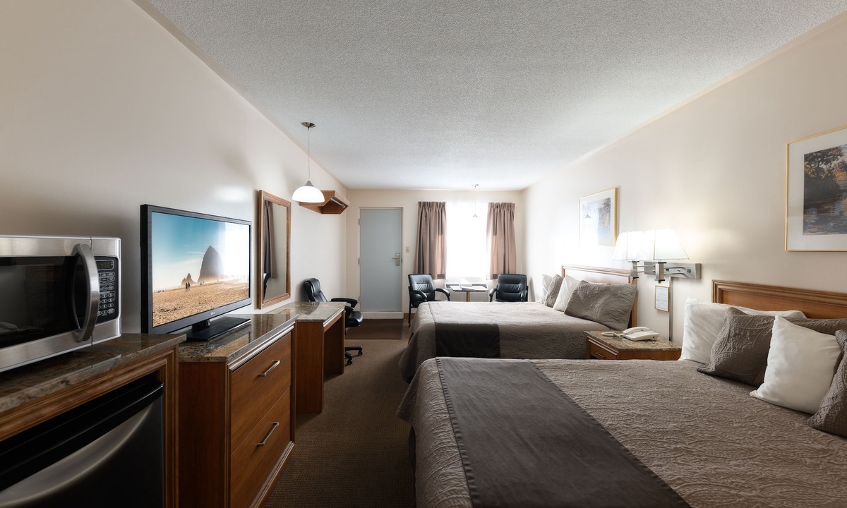 Sharon Hotel | Newmarket Inn