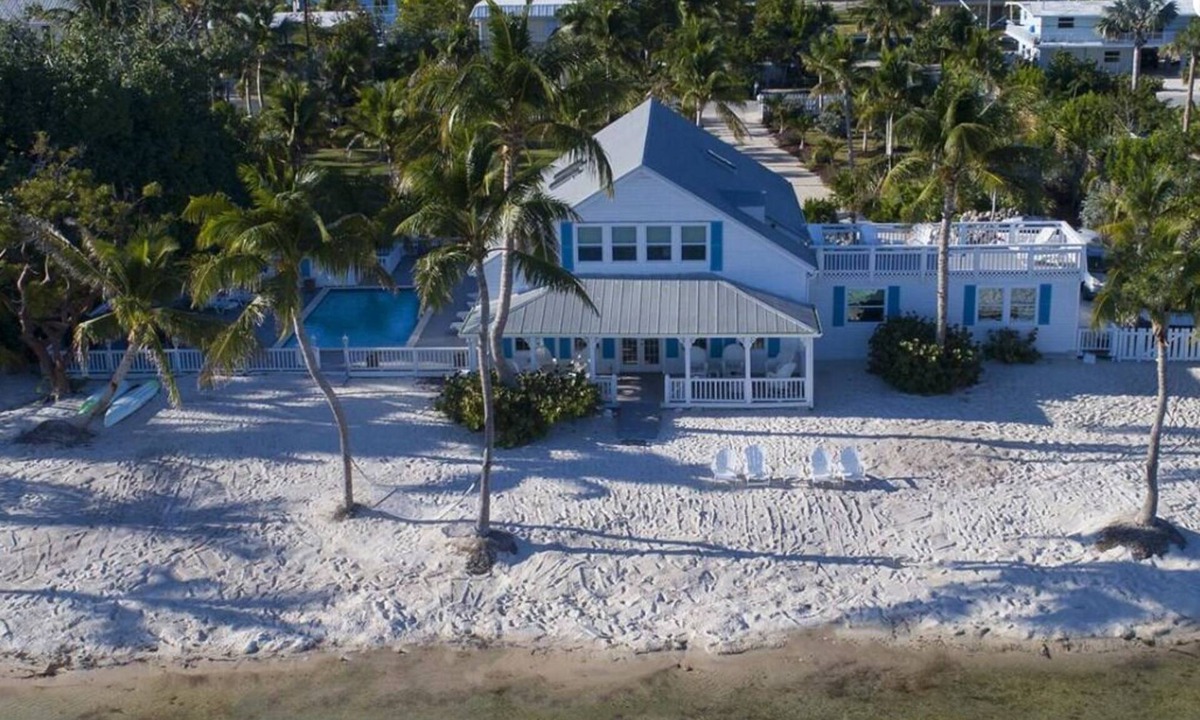 Islamorada House | Next available - August 2026 - Oceanfront - Heated Pool - Dock