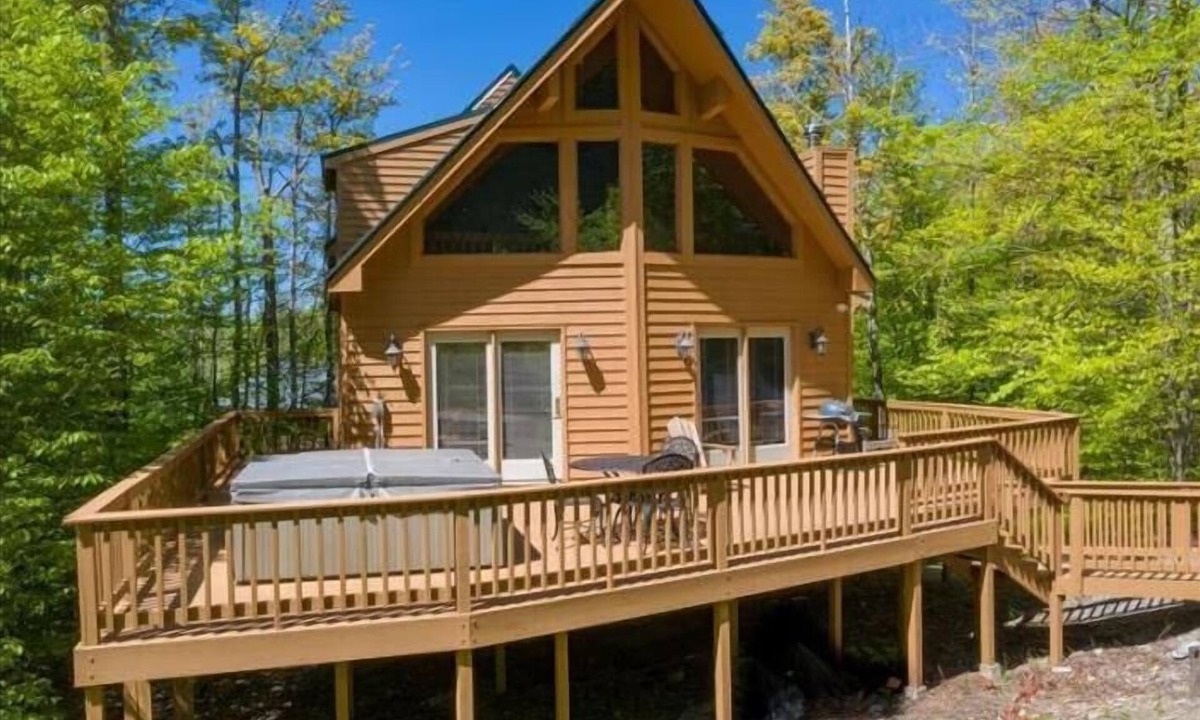 Northface House | NF31-Slopeside Home! Hot Tub! A/C, Fire Pit!