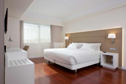 Ermitagana Hotel | NH Pamplona Iruña Park